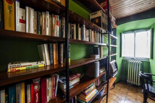 アパートメントにある図書室