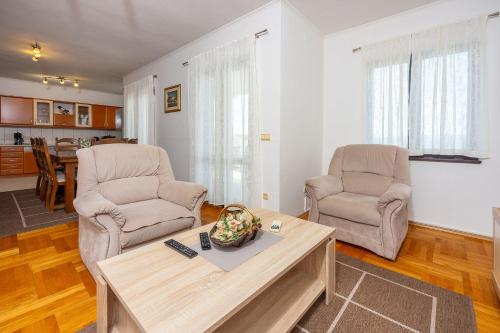 Meerblick Apartment mit WiFi, Grill, Klima und strandnah