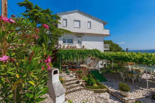 Modernes Studio-Apartment 500 Meter zum Strand
