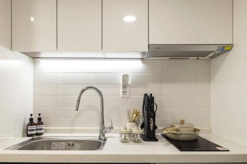 Kuchyň nebo kuchyňský kout v ubytování Warm Thing