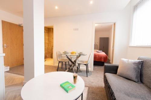 Χώρος καθιστικού στο Boutique 1BR Apartment in the heart of Preston