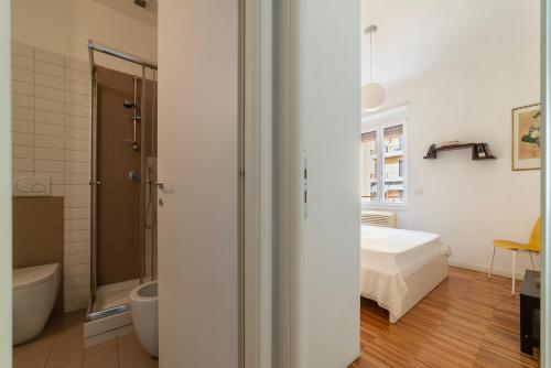 GuestHost - Chic Stay at Magnagrecia Rome Apartment