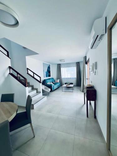 Fashion Villa Iriome