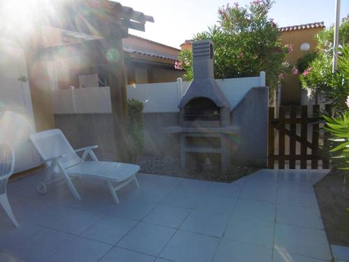 Photo de la galerie de l'établissement HOLIDAYLAND 434 VILLA T2 MEZZANINE 6 couchages NARBONNE PLAGE, à Narbonne-Plage