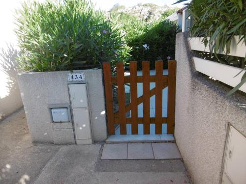 Photo de la galerie de l'établissement HOLIDAYLAND 434 VILLA T2 MEZZANINE 6 couchages NARBONNE PLAGE, à Narbonne-Plage