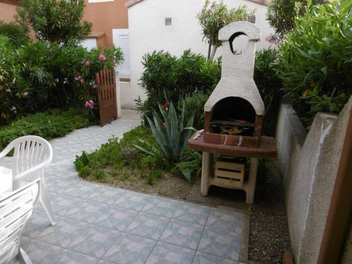 Photo de la galerie de l'établissement HOLIDAYLAND 437 VILLA T2 MEZZANINE 6 couchages NARBONNE PLAGE, à Narbonne-Plage