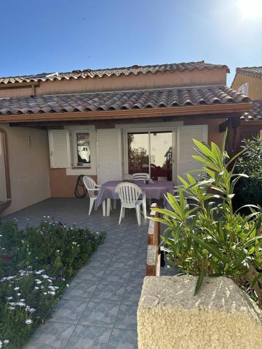 HOLIDAYLAND 437 VILLA T2 MEZZANINE 6 couchages NARBONNE PLAGE