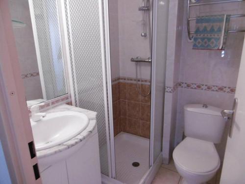 Photo de la galerie de l'établissement HOLIDAYLAND 314 VILLA T2 MEZZANINE 6 couchages NARBONNE PLAGE, à Narbonne-Plage