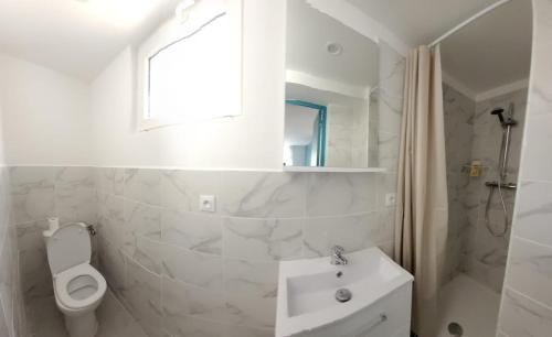 Charment T2 quartier créateurs,Métro Crs julien.