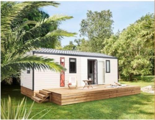 Сад в Camping de La Hallerais Dinan