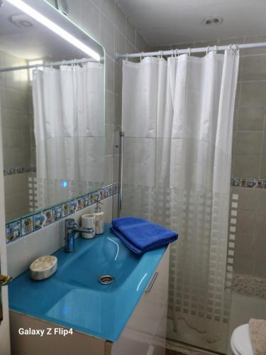 Kúpeľňa v ubytovaní Apartamento en 1ª linea de playa y Parque Natural Cabo de Gata - planta semisotano