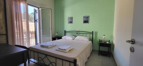 Stamatis House - In the center of Lakka Paxos