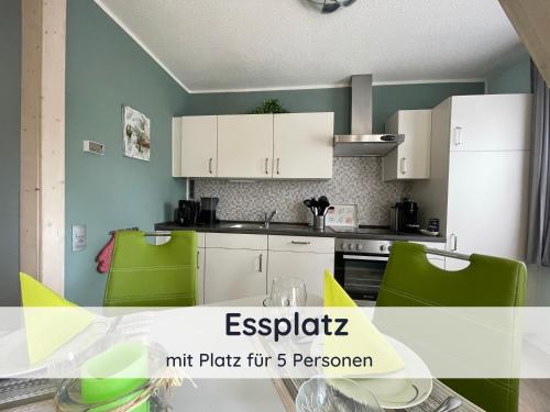 Kuchyň nebo kuchyňský kout v ubytování DolceVita - mit eingezäuntem Garten - WLAN - 2 Terrassen - gern mit Hund