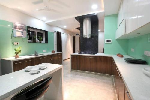 Η κουζίνα ή μικρή κουζίνα στο 5 Star residential's for Festivity - Madhapur