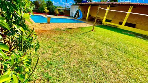 Kolam renang di atau dekat dengan Chácara Roteiro do Vinho com Wi-Fi