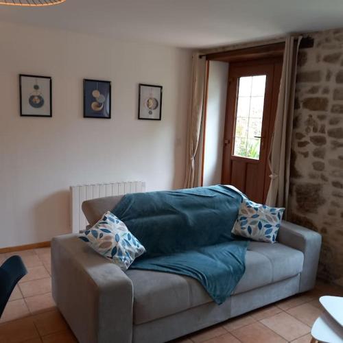 Un lugar para sentarse en gîte le petit roussel