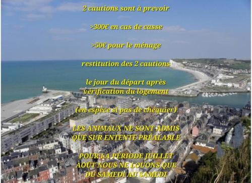 um cartaz de uma praia com uma lista de opiniões em Diapason Location Le Tréport pour 5 personnes em Le Tréport