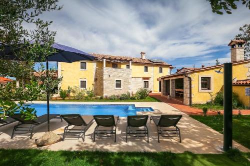 Ferienhaus mit Privatpool für 12 Personen ca 200 qm in Orbanici, Istrien Binnenland von Istrien