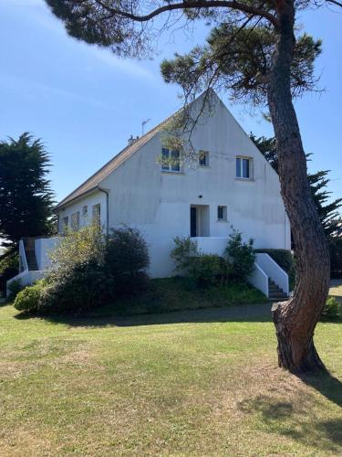 St Malo - Rothéneuf, Grande maison - 6 chambres - jardin clos avec parking