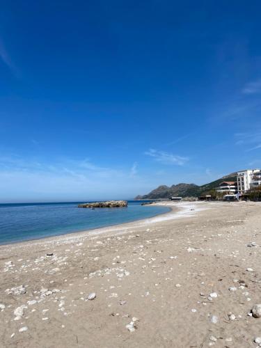 Sunrise Apartments 1