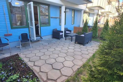 Κήπος έξω από το Apartment with garden near metro!