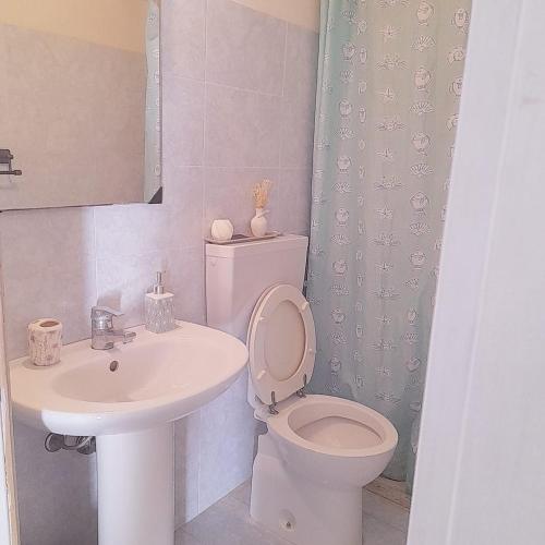 Serrano relax roomにあるバスルーム