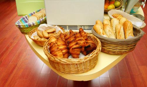 Gallery image of Good Night Hotel in Arques