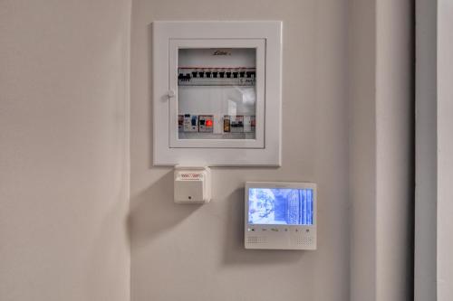 Modern 2-bedroom apt, 200m from the Acropolis