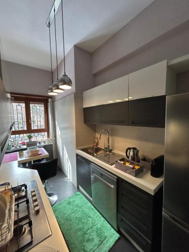 Köök või kööginurk majutusasutuses 4000 Steps - Apartment Lux Rome