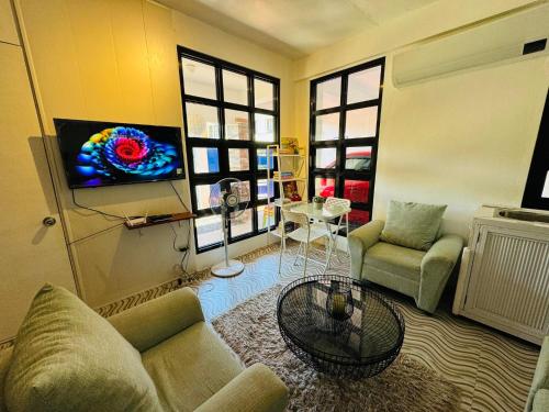 Amelia's Placeにあるテレビまたはエンターテインメントセンター