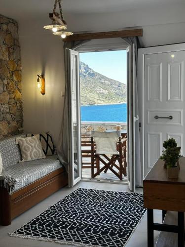 Elenis Studios&Apartments