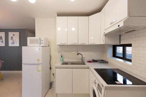 May house 2_3