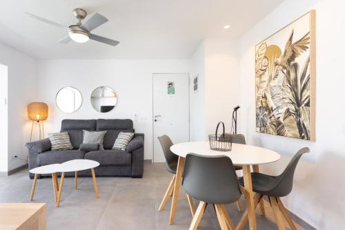 VILLA URBANIA Holiday Home By Sunkeyrents