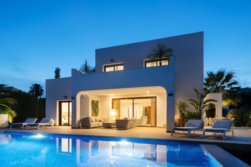 The swimming pool at or close to Villas Guzman - Artista