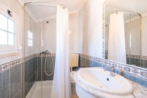 Apartment Maria - Complex with tennis court and restaurant,pool