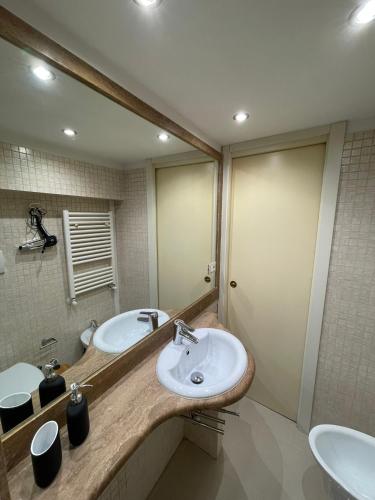 Elian Apartament in The Center of Rome #3 Colosseo