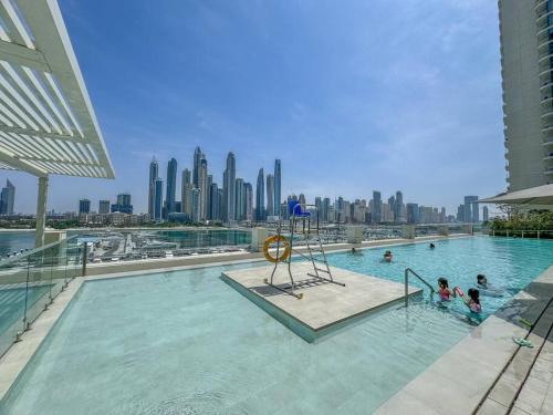 Czechin * Brand New * BeachFront * Palm View * High Floor