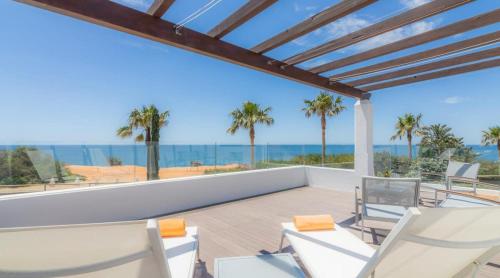 Villa Prado - Beautiful beachfront villa