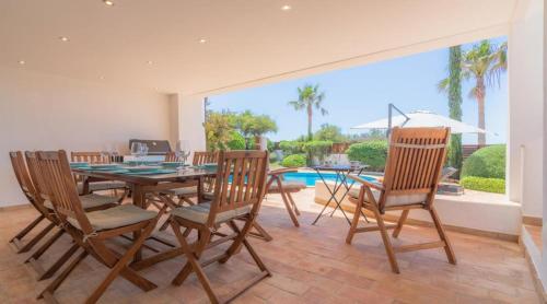 Villa Prado - Beautiful beachfront villa