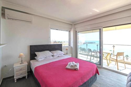 Breathtaking seaview studio in Athenian Riviera