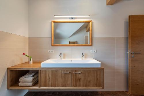 Un baño de Beim Schwarzmarl - Your Austrian Home