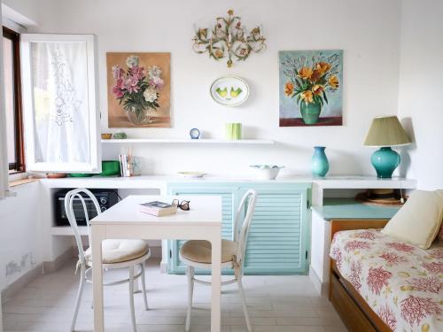 Imagen de la galería de Comfy Flat W/ Pool, Tennis Court & Private Beach!, en Porto Conte