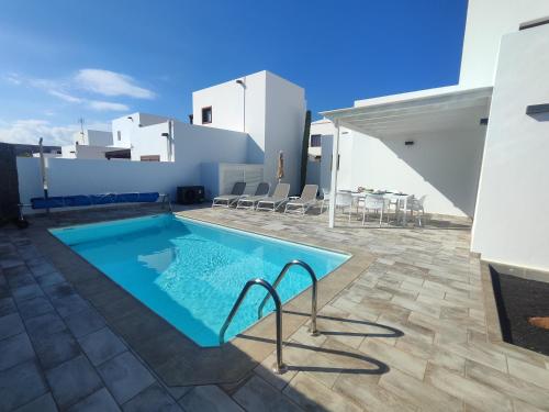 Villa Anny piscina climatizada ideal para familia