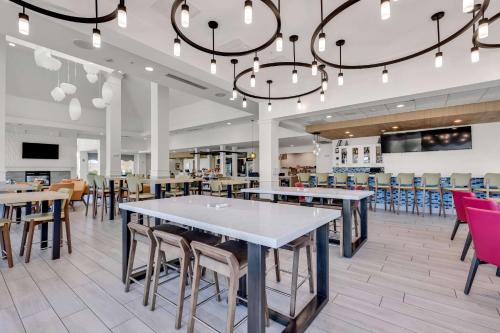 Hilton Garden Inn Myrtle Beach/Coastal Grand Mall photo 33
