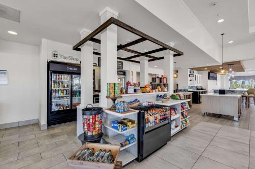 Hilton Garden Inn Myrtle Beach/Coastal Grand Mall photo 40