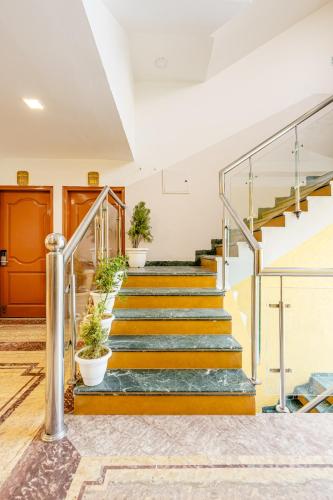 Φωτογραφία από το άλμπουμ του Lime Tree Hotel Huda City Centre - Gurugram, Sector 29 σε Γκουργκάον