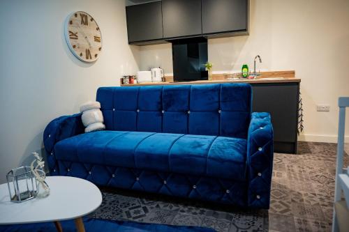 Χώρος καθιστικού στο Basement Bliss Hideaway