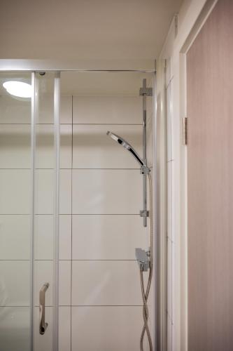 Ένα μπάνιο στο Basement Bliss Hideaway