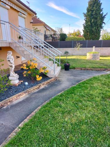 Photo de la galerie de l'établissement La maison du canal, à Vaux