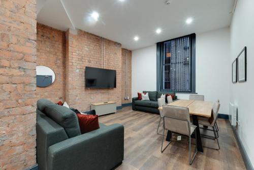 TV a/nebo společenská místnost v ubytování Harrisons Aparthotel Liverpool